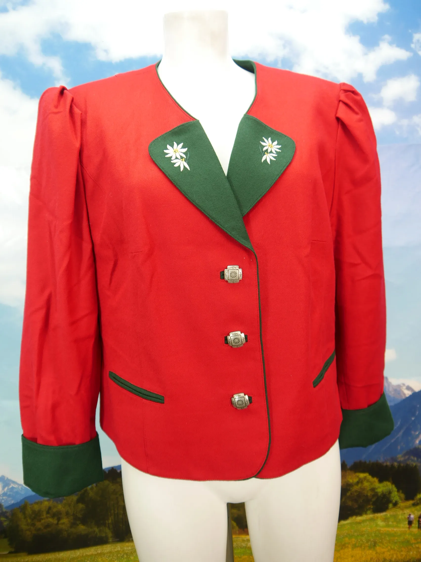 Neuwertig rot mit Edelweißstickerei süße Trachtenjacke Jacke Gr.46