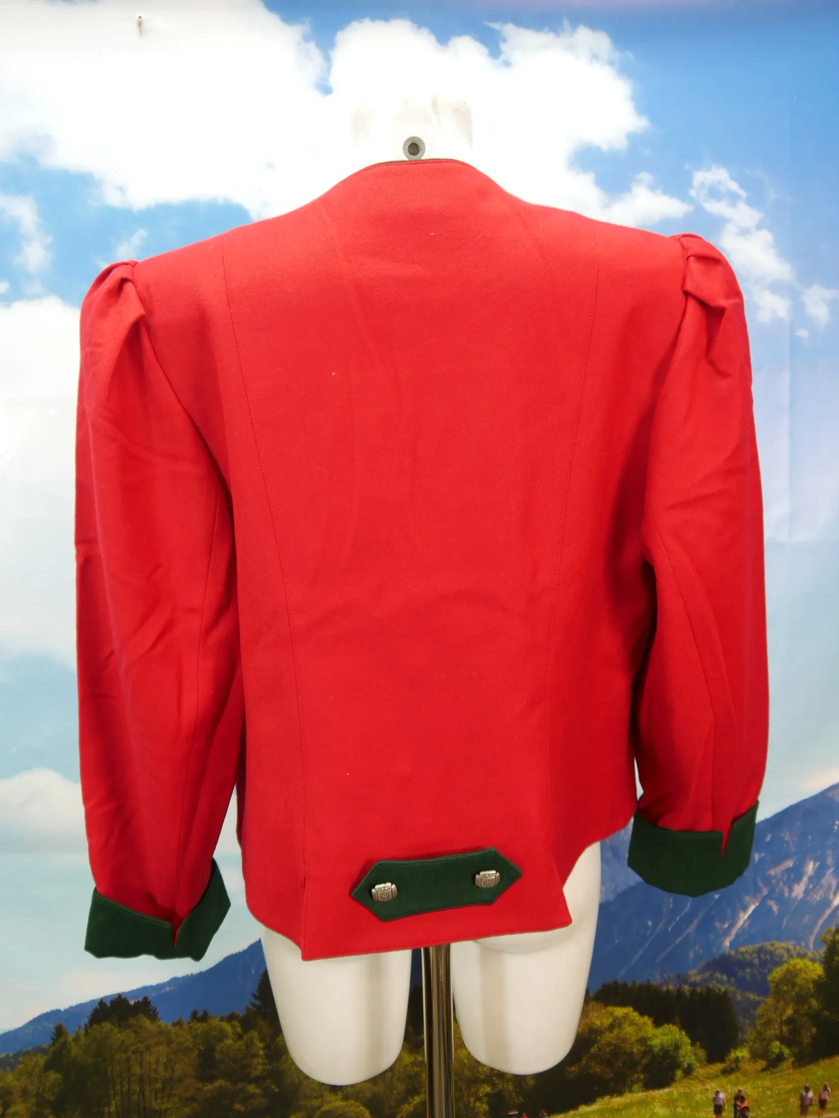 Neuwertig rot mit Edelweißstickerei süße Trachtenjacke Jacke Gr.46