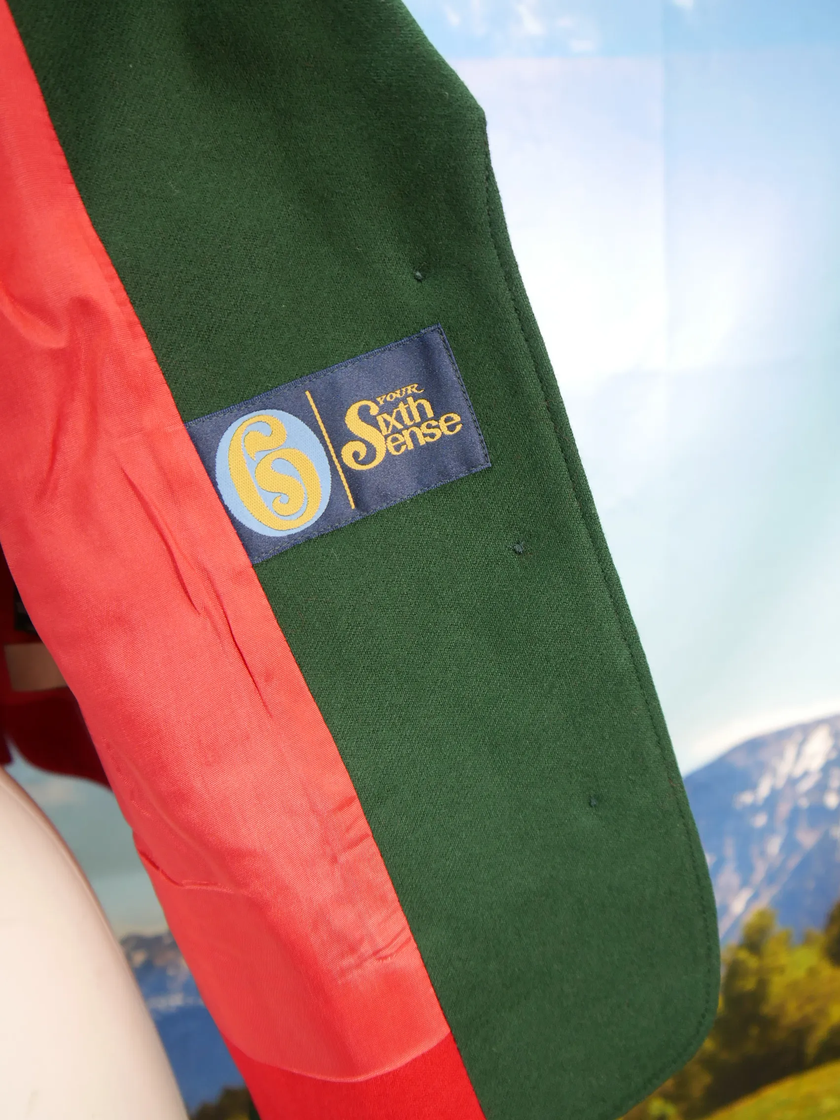 Neuwertig rot mit Edelweißstickerei süße Trachtenjacke Jacke Gr.46