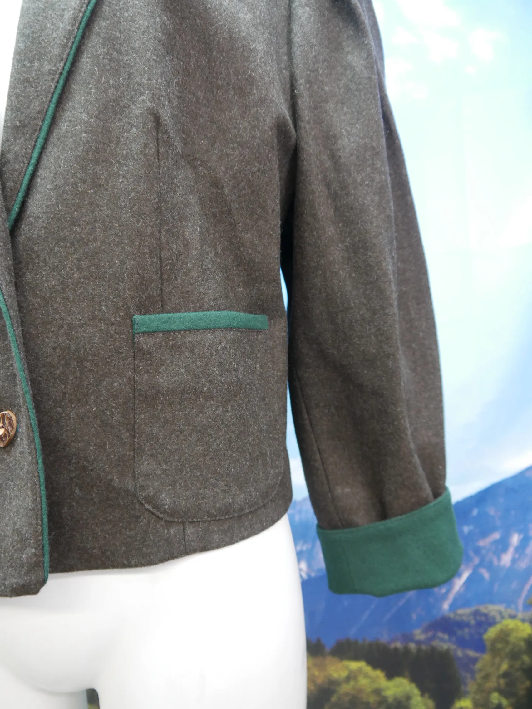 Peter Hahn neuwertig braun Loden mit Revers großartige Trachtenjacke Jacke Gr.42