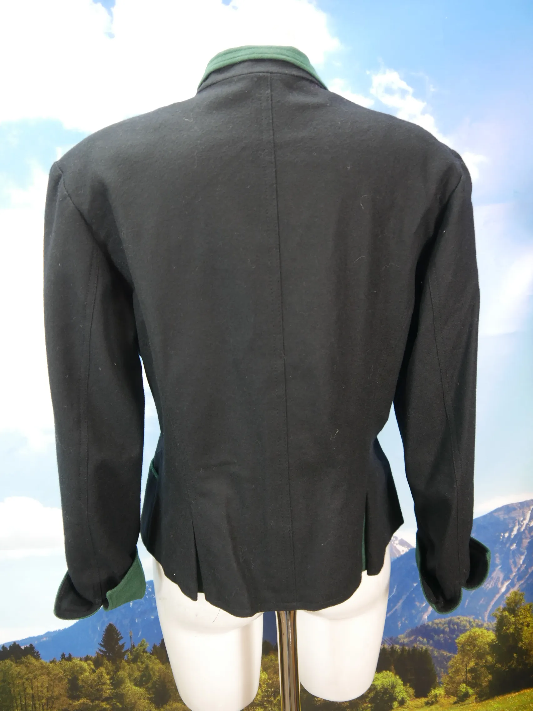 Peter Hahn neuwertig schwarz mit Wienernaht fesche Trachtenjacke Jacke Gr.40
